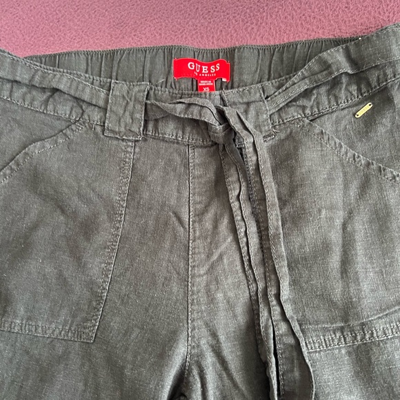 Guess Linen Capri pants tag says xs definitely a medium - Picture 2 of 5